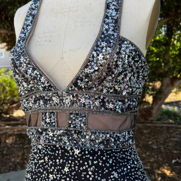 Celestial Bead & Sequin Embroidered Formal Gown - Picture 7 of 9
